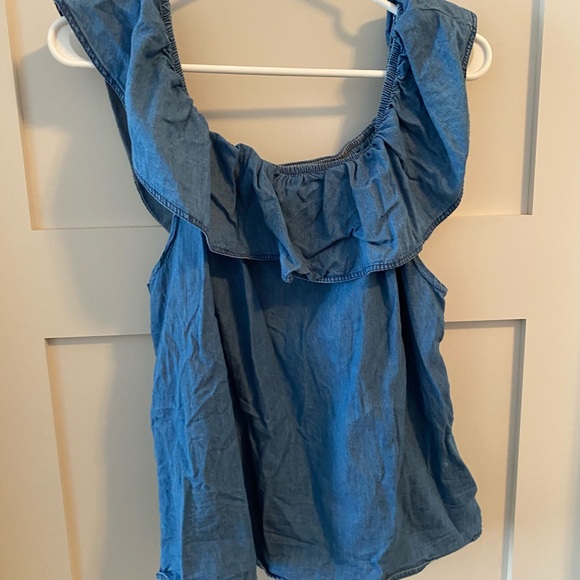 Off the shoulder shirt - Picture 2 of 3